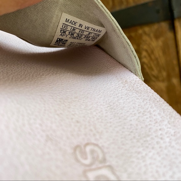 Girls adidas animal print slides - Picture 4 of 4